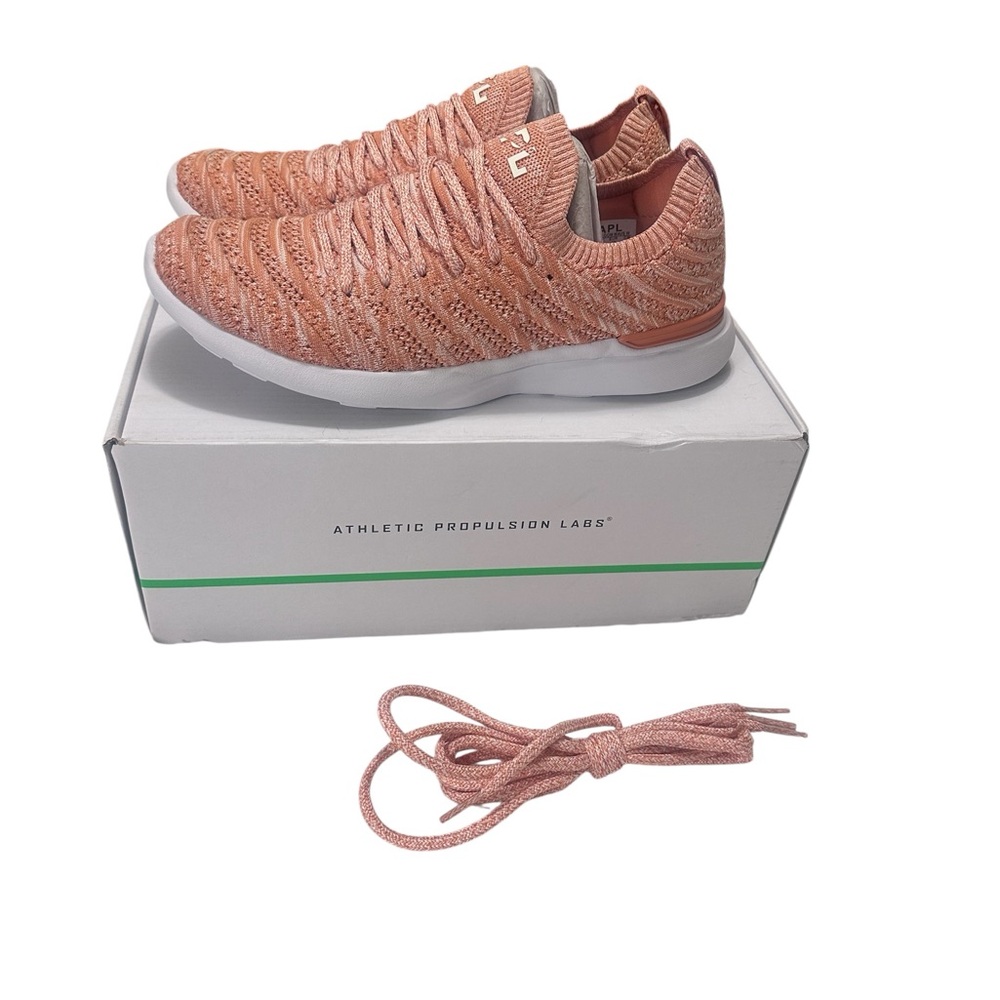 APL Women's TECHLOOM WAVE- Terracotta/Pristine/Melange - Size: 7.5 **NWT**